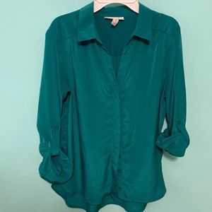 Dana Buchman emerald green long sleeve blouse
